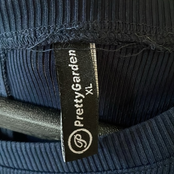 Navy Blue Ruffle Sleeve Jumpsuit size XL - Picture 2 of 8